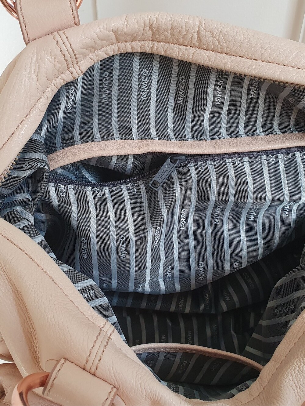 Mimco leather rose-gold accent handbag - Picture 10 of 11